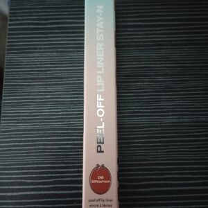 Peel-Off Lip Liner in Cinnamon